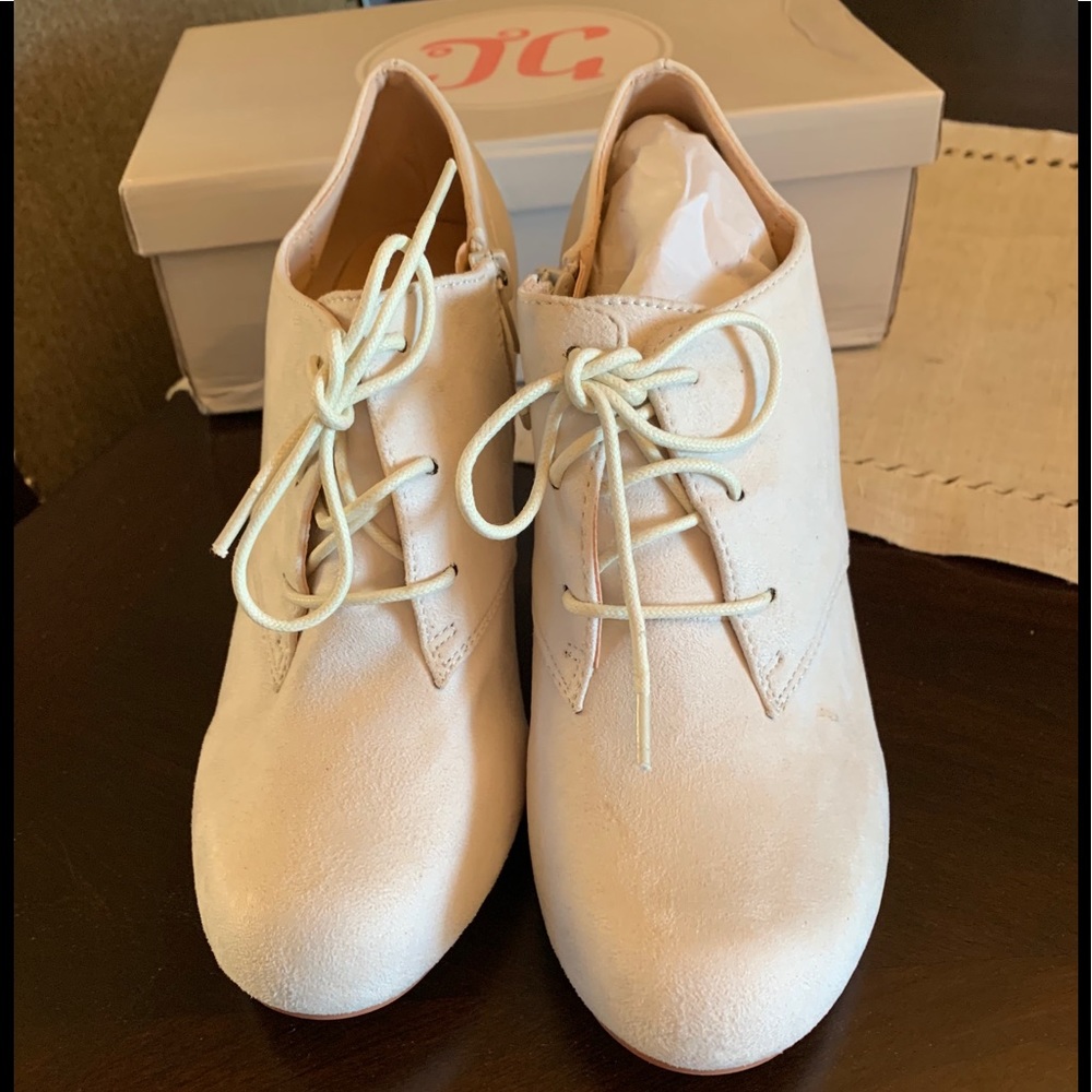 NEW Journee Collection booties